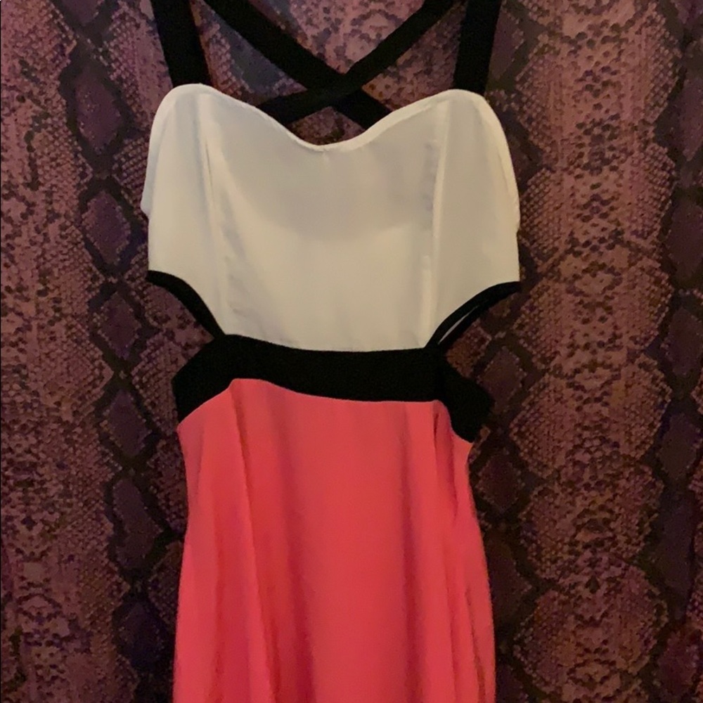 Solemio cutout summer dress
